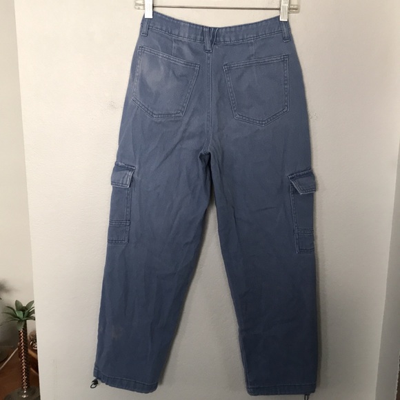 FOREVER 21 CARGO JEANS SIZE 24Wx26L LIGHT BLUE GREAT CONDITION! - Picture 4 of 8